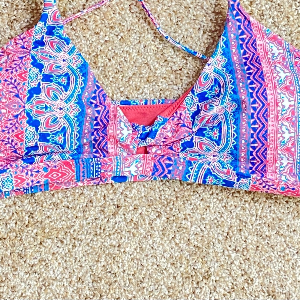 RAISINS Byron Bay Multicolor Floral Bikini Top - Picture 4 of 9